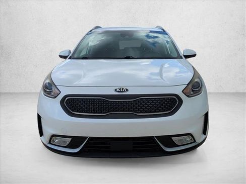 Used 2017 Kia Niro LX FWD image 2