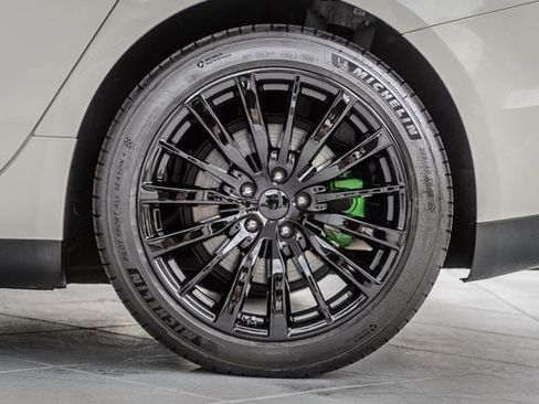 Used 2016 Maserati Ghibli RWD image 13