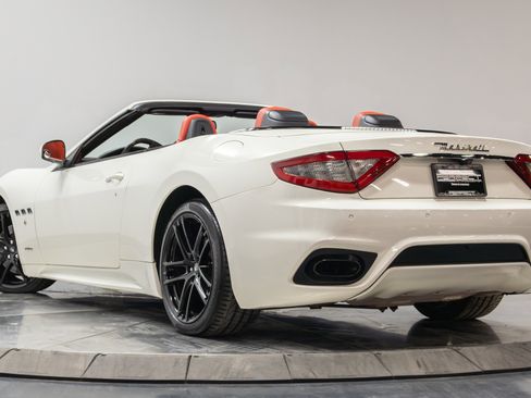 Used 2018 Maserati GranTurismo Sport image 27