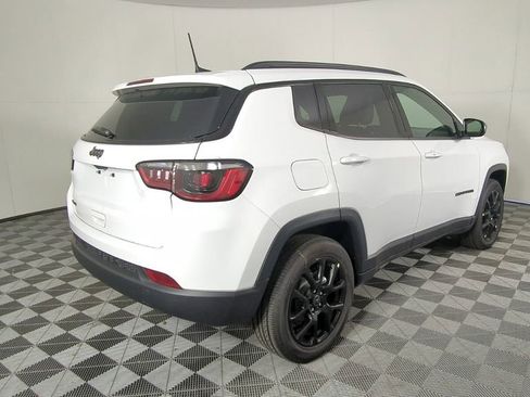 New 2026 Jeep Compass Latitude image 5