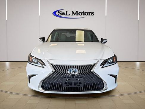 Used 2021 Lexus ES 350 w/ Premium Package FWD image 2