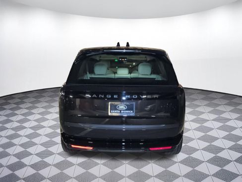 New 2026 Land Rover Range Rover Long Wheelbase SE AWD/4WD image 4