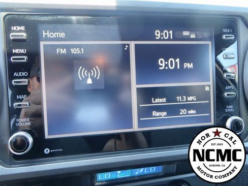 Used 2021 Toyota Tacoma TRD Sport image 40