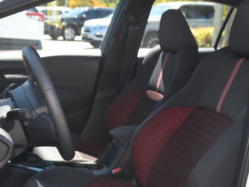 Certified 2026 Toyota Corolla SE w/ SE Package FWD image 11