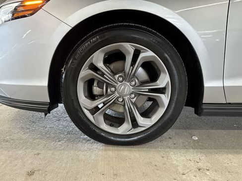Used 2024 Honda Accord EX image 10