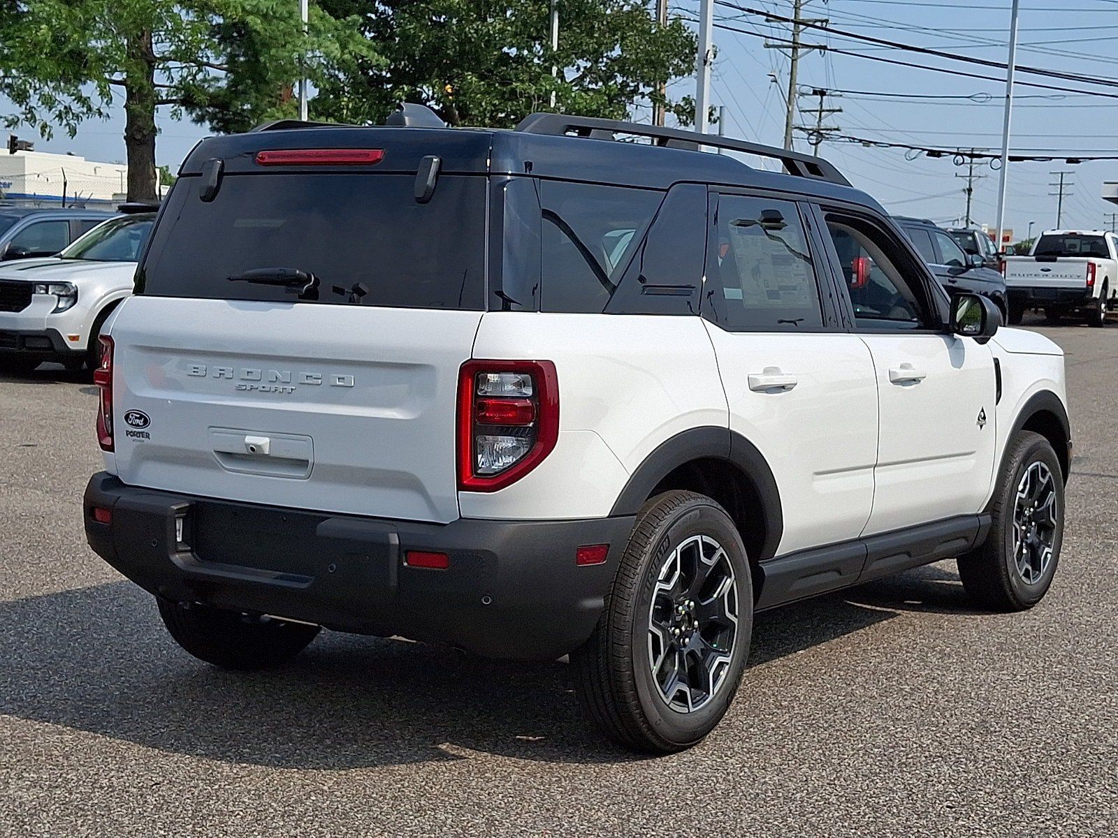 New 2026 Ford Bronco Sport Outer Banks w/ Outer Banks Tech Package+ AWD/4WD image 4