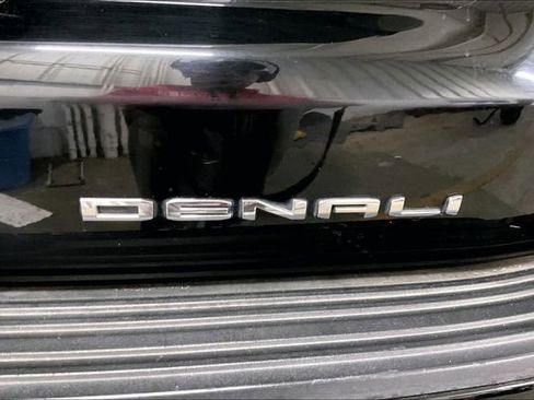 Used 2023 GMC Yukon Denali image 8