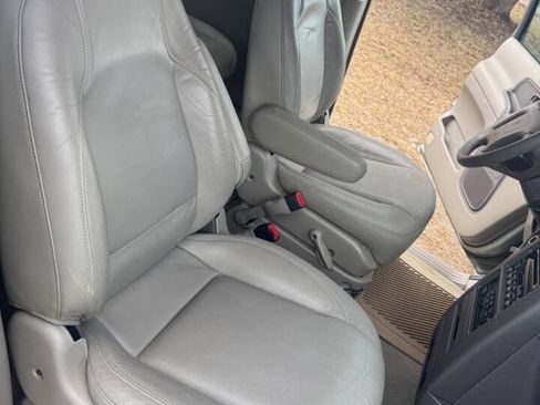 Used 2000 Mercury Villager Estate image 15