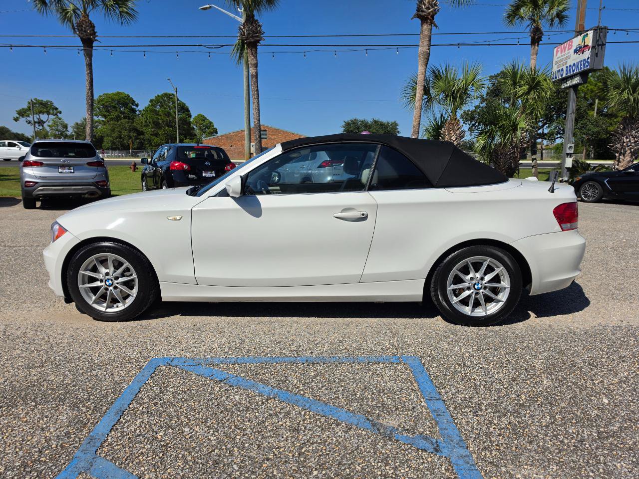 Used 2011 BMW 128i Convertible w/ Premium Pkg RWD image 2