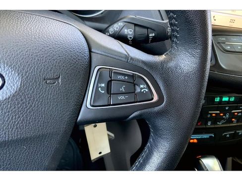 Used 2018 Ford Escape SEL image 20