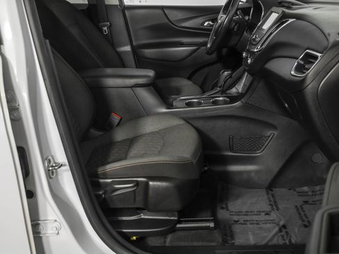 Used 2018 Chevrolet Equinox LT image 46