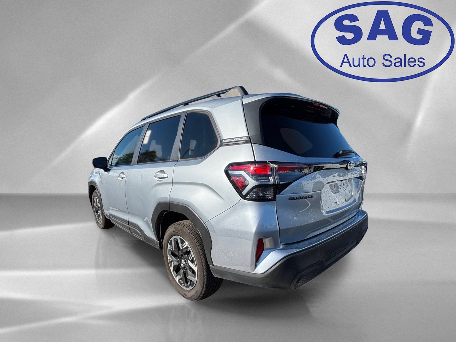 Used 2025 Subaru Forester Premium AWD/4WD image 4