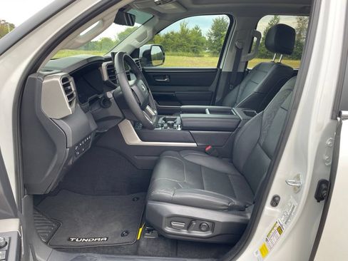 Used 2024 Toyota Tundra Limited w/ Power Package AWD/4WD image 14