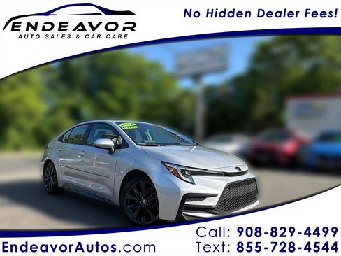 Used 2024 Toyota Corolla SE FWD image 1