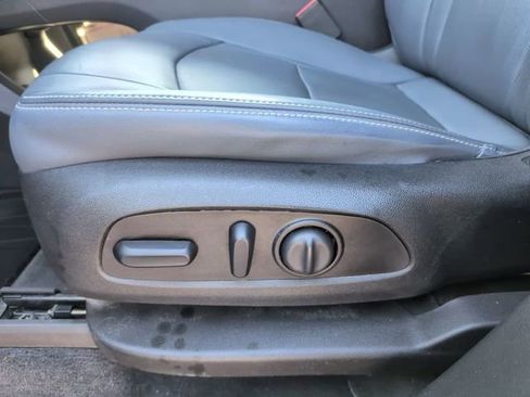 Certified 2021 Buick Enclave Essence FWD image 17