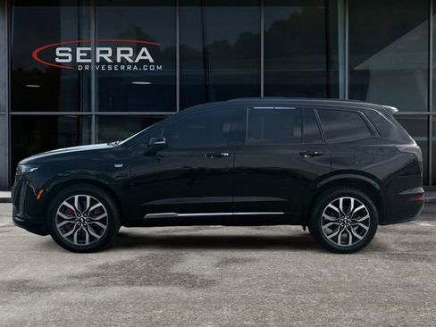 Used 2022 Cadillac XT6 Sport AWD/4WD image 2