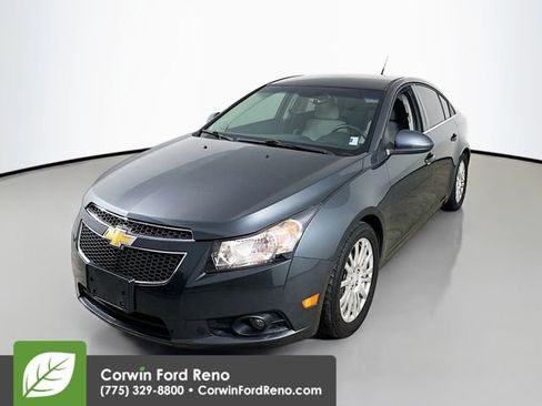 Used 2013 Chevrolet Cruze Eco image 3