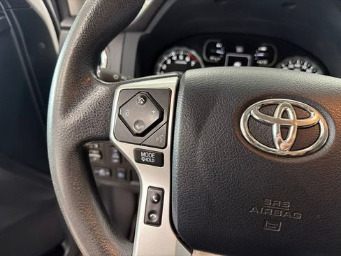 Used 2018 Toyota Tundra SR5 w/ SR5 Upgrade Package AWD/4WD image 24
