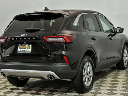 Used 2023 Ford Escape Active w/ Tech Pack #2 AWD/4WD image 8