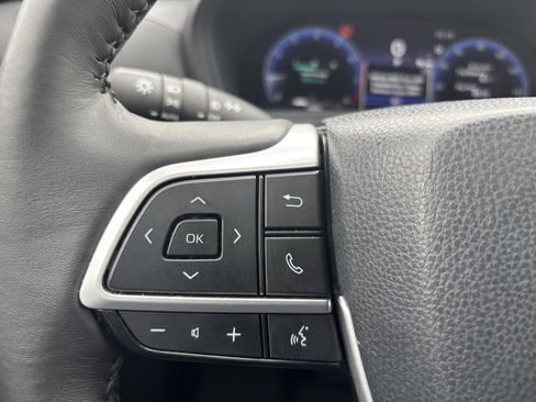 Used 2024 Toyota Grand Highlander XLE image 11