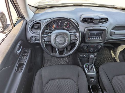 Used 2020 Jeep Renegade Altitude AWD/4WD image 27
