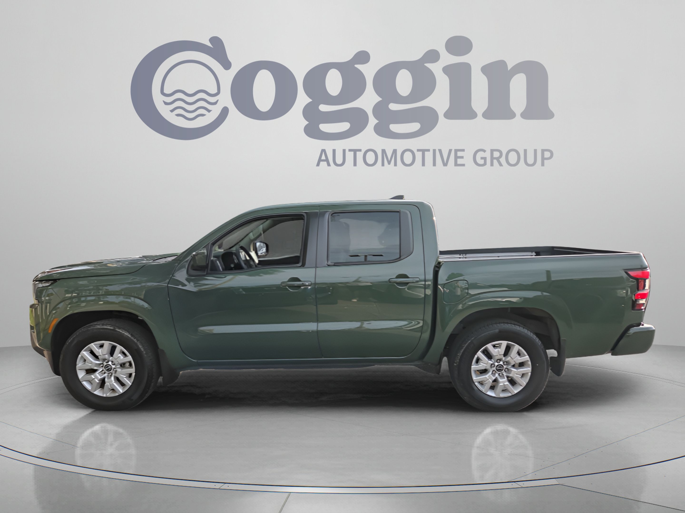 Used 2024 Nissan Frontier SV w/ SV Convenience Package RWD image 2