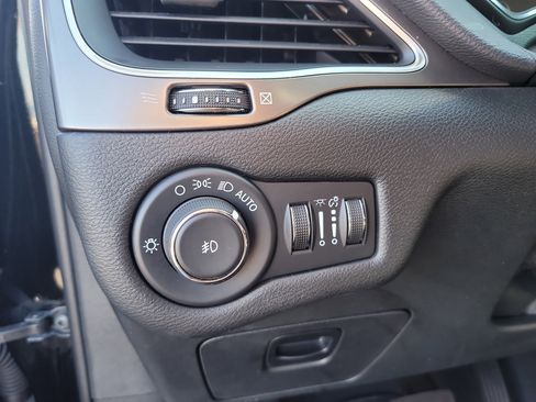 Used 2022 Jeep Cherokee Latitude Lux image 30