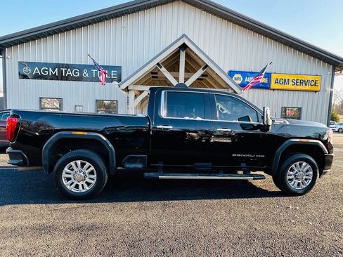 Used 2020 GMC Sierra 3500 Denali w/ Denali Ultimate Package image 2