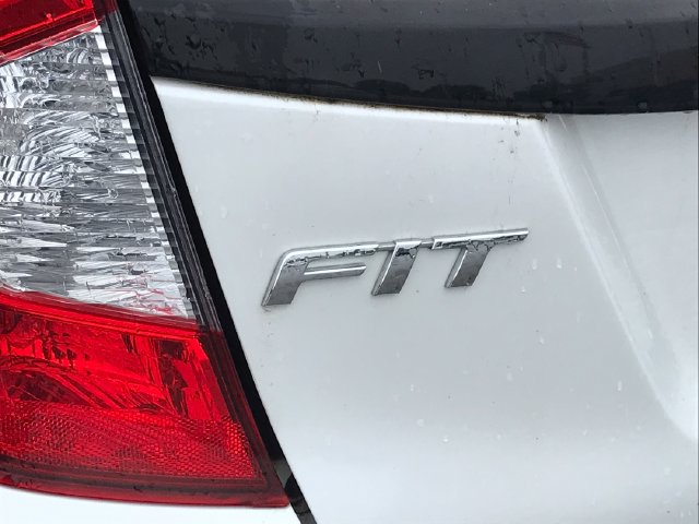 Used 2020 Honda Fit LX image 3