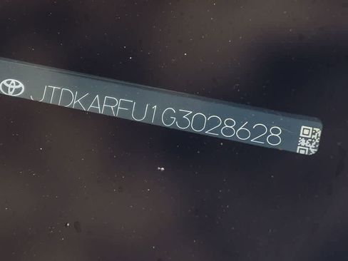 Used 2016 Toyota Prius Four Touring image 29