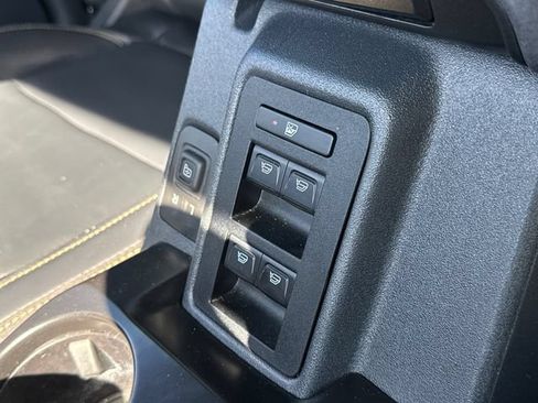 Certified 2025 Ford Bronco Badlands AWD/4WD image 27