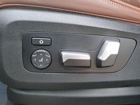 Used 2023 BMW X5 xDrive40i w/ Premium Package image 27