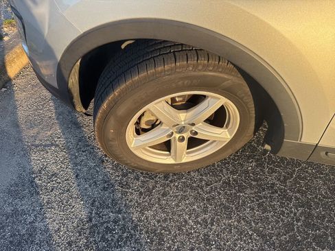 Used 2018 Ford Explorer FWD image 8