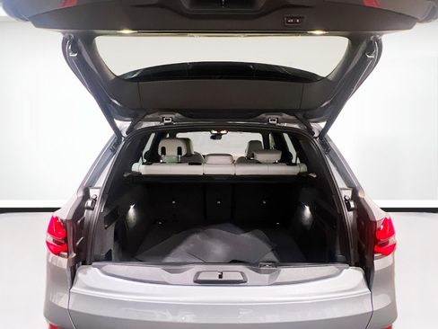 Used 2024 BMW X5 sDrive40i w/ Premium Package image 21