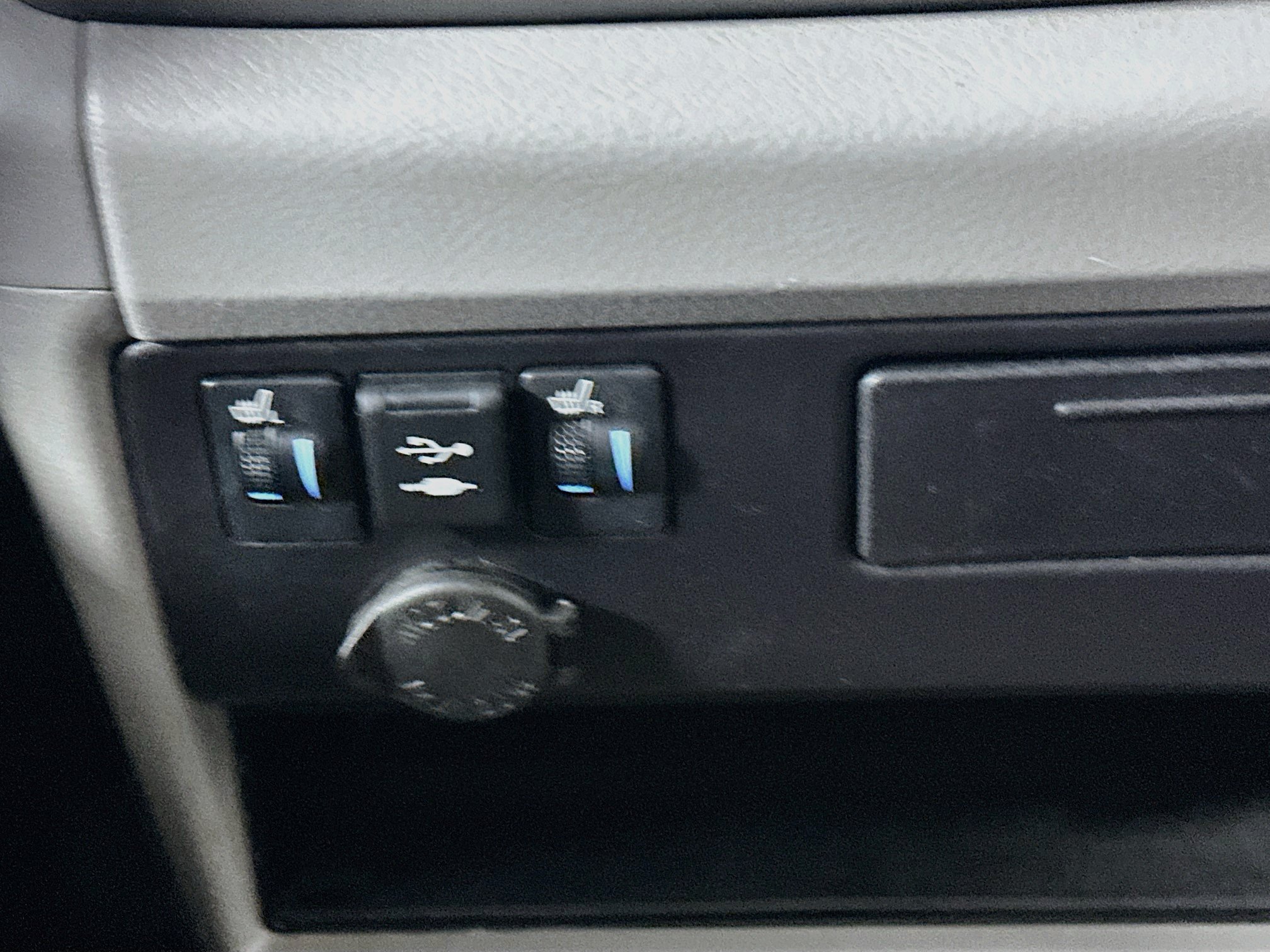 Used 2019 Toyota Sienna XLE FWD image 26