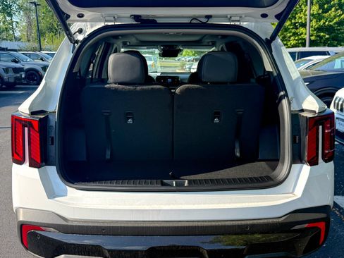 New 2026 Kia Sorento SX AWD/4WD image 11