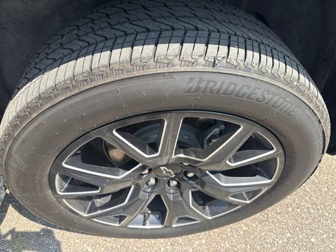 Certified 2024 Chevrolet Tahoe High Country AWD/4WD image 15