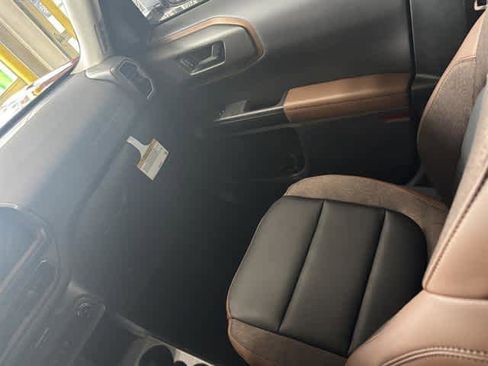 New 2025 Ford Bronco Sport Outer Banks image 9