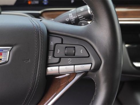 Used 2024 Cadillac Escalade ESV Premium Luxury Platinum image 30