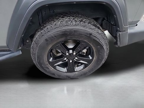 Used 2020 Jeep Wrangler Sport image 14