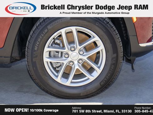 Used 2025 Jeep Grand Cherokee L Laredo image 41