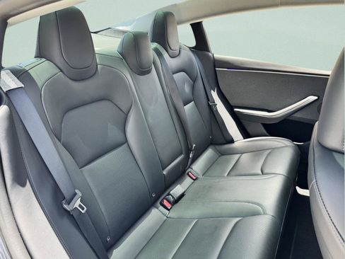Used 2025 Tesla Model 3 Long Range RWD image 32