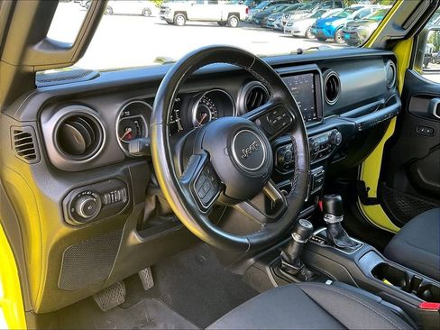 Used 2022 Jeep Wrangler Unlimited Sport AWD/4WD image 8