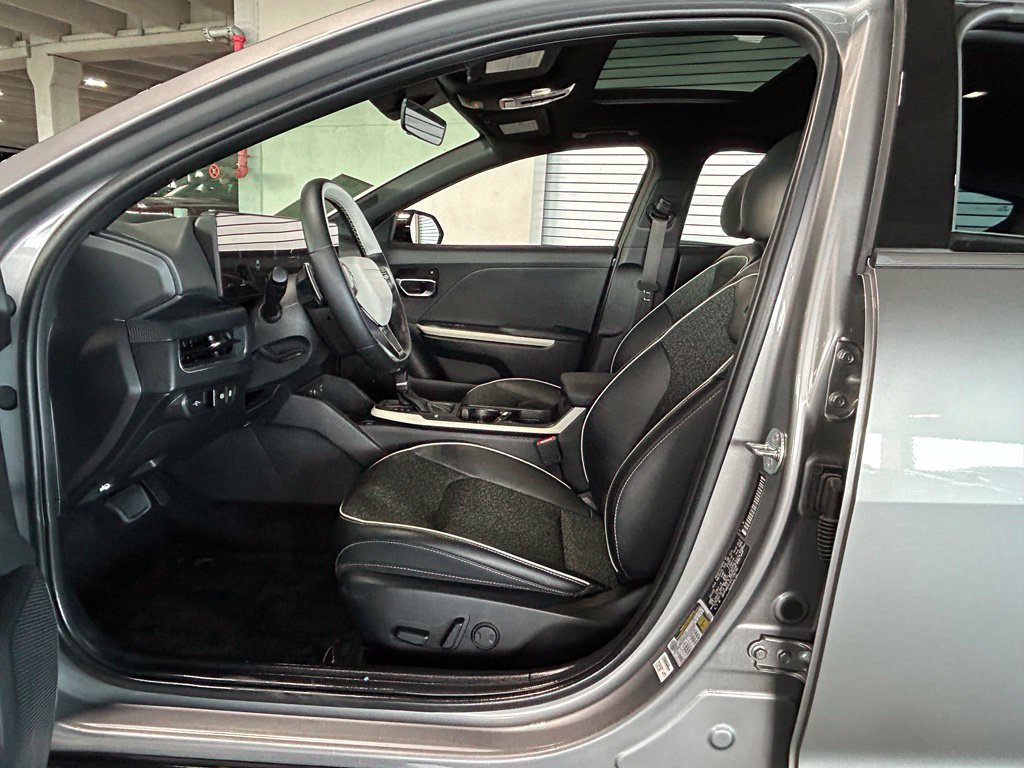 Used 2025 Kia K4 GT-Line w/ GT-Line Sunroof Package FWD image 17