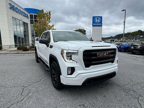 Used 2022 GMC Sierra 1500 Elevation image 2