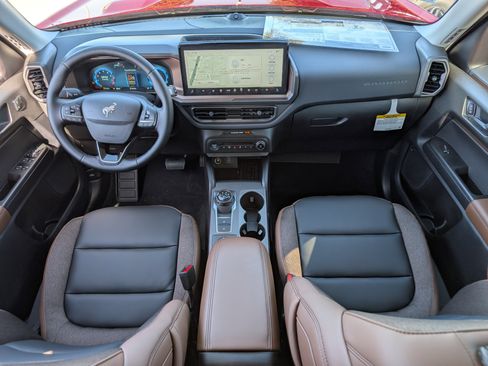 New 2025 Ford Bronco Sport Outer Banks w/ Outer Banks Tech Package+ image 11