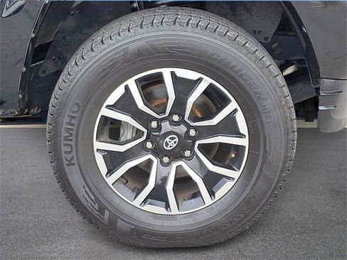 Used 2023 Toyota Tacoma SR image 7
