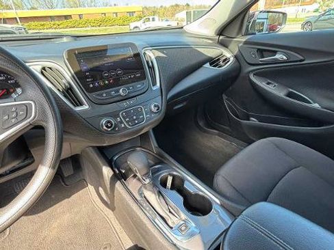 Used 2023 Chevrolet Malibu LT FWD image 20