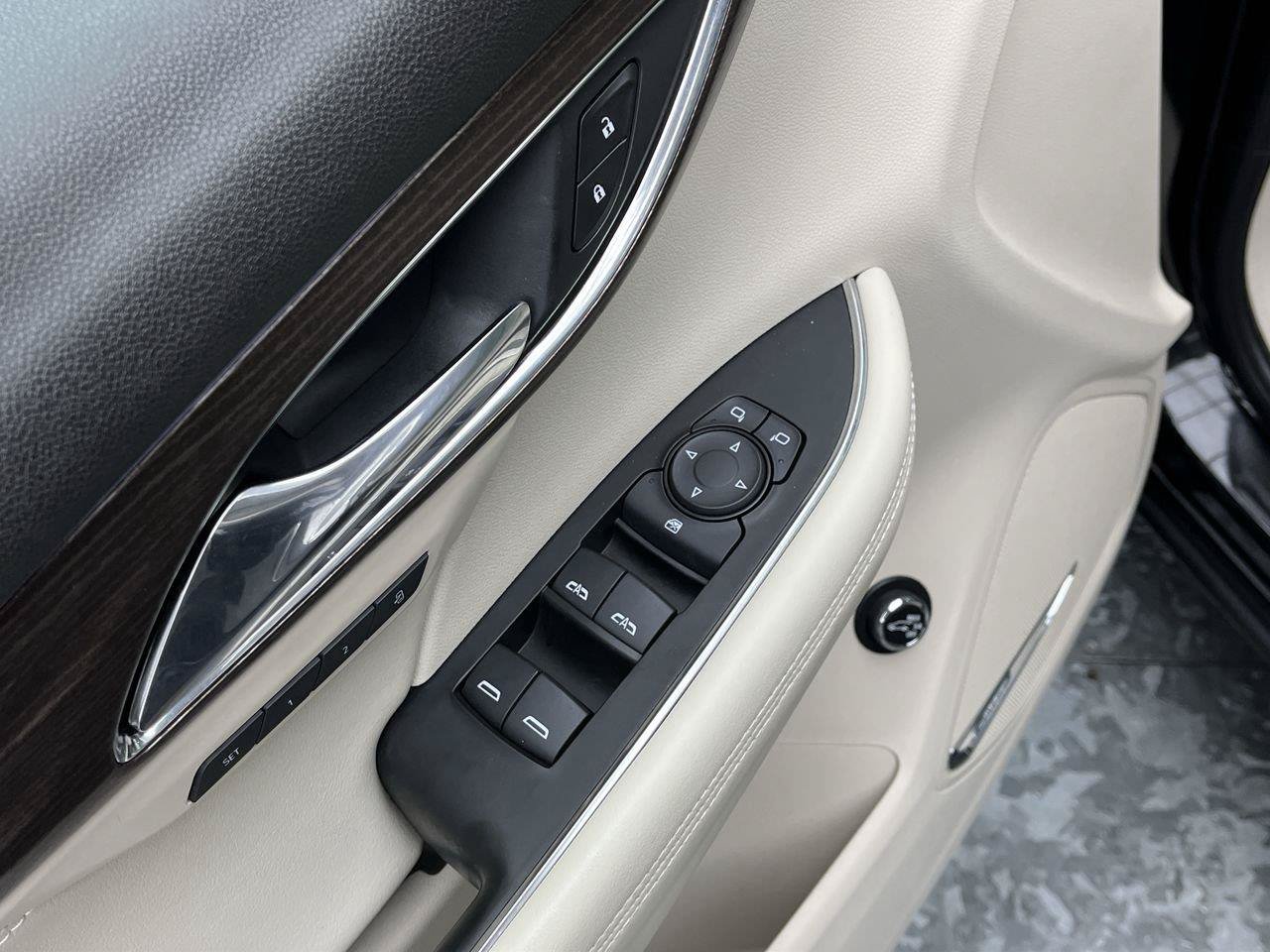 Certified 2023 Buick Envision Avenir AWD/4WD image 9
