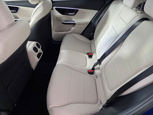 New 2026 Mercedes-Benz GLC 300 image 11
